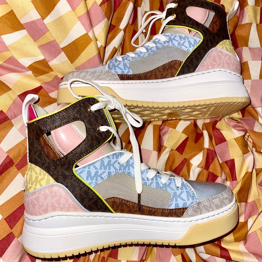 BRAND NEW MICHAEL KORS MATSON HIGH TOP SNEAKERS! 👍 GIFT *SOLD OUT* $228 SZ 8 🥵